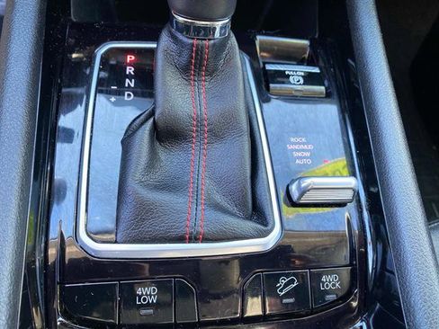 Used 2022 Jeep Compass Trailhawk w/ Trailhawk Convenience Group image 17