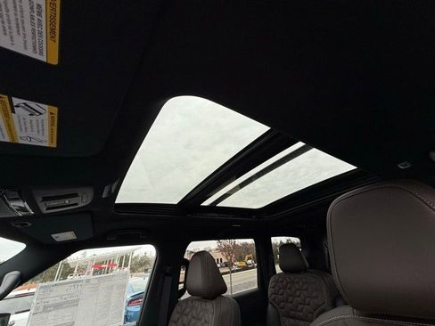 New 2026 Nissan Armada Platinum Reserve image 14