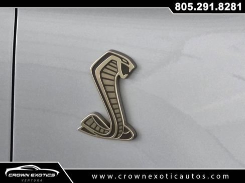 Used 2022 Ford Mustang Shelby GT500 w/ Technology Package RWD image 17