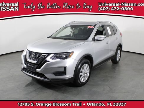 Used 2019 Nissan Rogue SV image 1