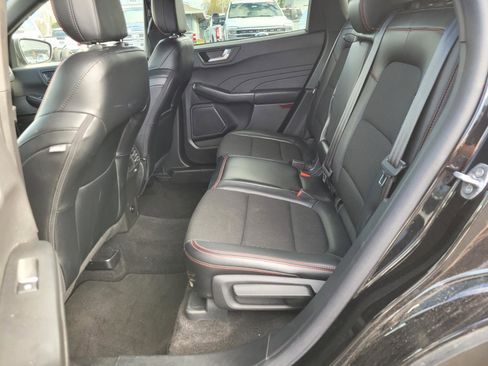Used 2025 Ford Escape ST-Line image 13