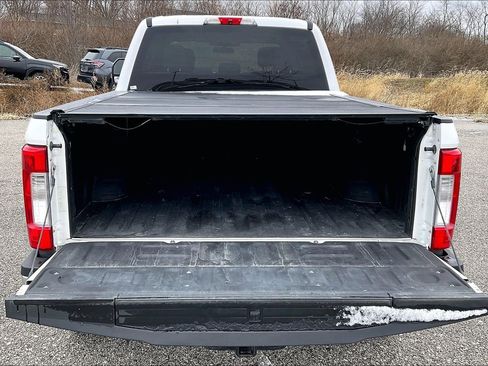 Used 2019 Ford F250 XLT w/ XLT Premium Package image 28