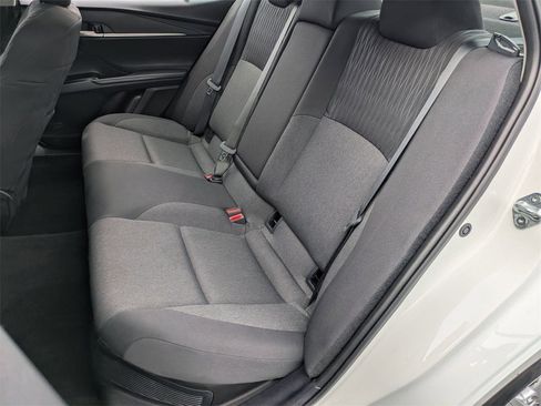 Used 2025 Toyota Camry LE image 27