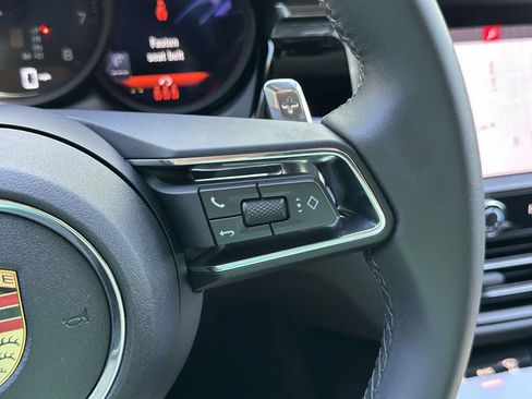 Certified 2026 Porsche Macan AWD/4WD image 24