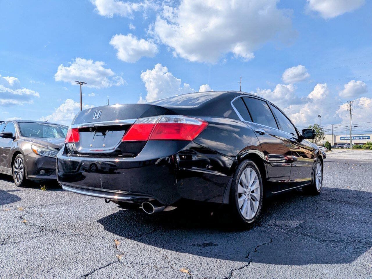 Used 2013 Honda Accord EX image 17