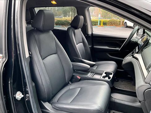 Certified 2024 Honda Odyssey EX-L image 8