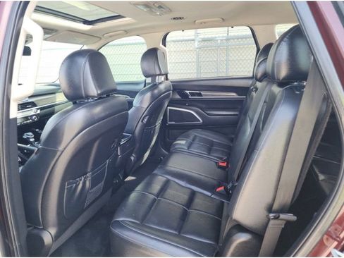 Used 2022 Kia Telluride EX image 12