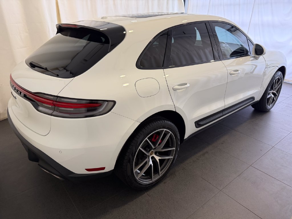Certified 2022 Porsche Macan S AWD/4WD image 9