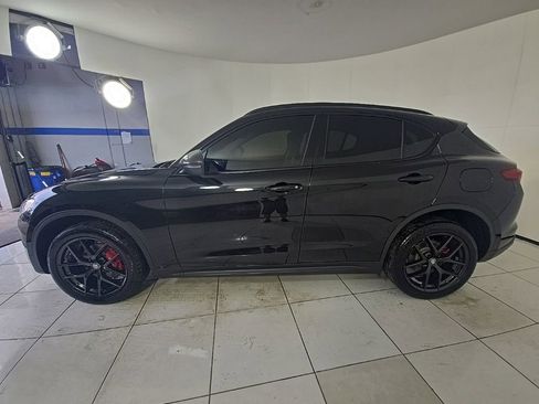 Used 2020 Alfa Romeo Stelvio w/ Nero Edizione RWD image 8