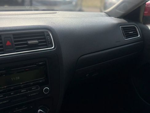 Used 2012 Volkswagen Jetta SE FWD image 44