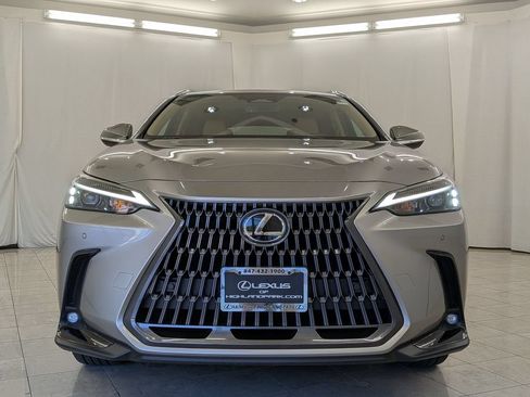 Used 2025 Lexus NX 350 AWD w/ Accessory Package (2T) image 3
