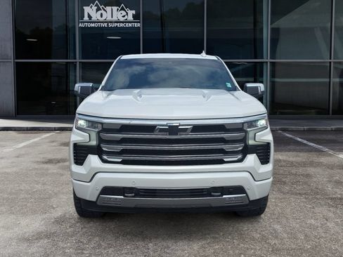 Used 2024 Chevrolet Silverado 1500 High Country w/ Technology Package AWD/4WD image 3