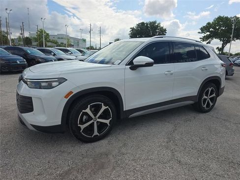 New 2026 Volkswagen Tiguan SE FWD image 6
