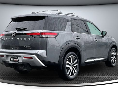 Used 2023 Nissan Pathfinder Platinum AWD/4WD image 6