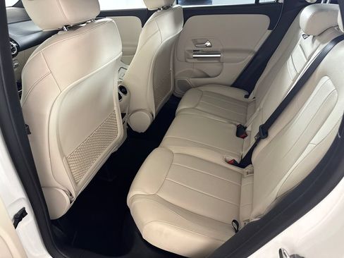 Used 2023 Mercedes-Benz GLA 250 w/ Premium Package image 21