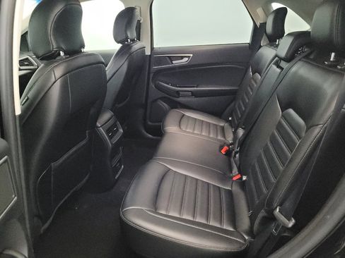 Used 2019 Ford Edge SEL w/ Equipment Group 201A image 18