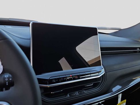 New 2026 Jeep Compass Latitude image 24