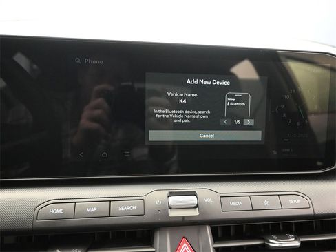 New 2025 Kia K4 LXS image 25