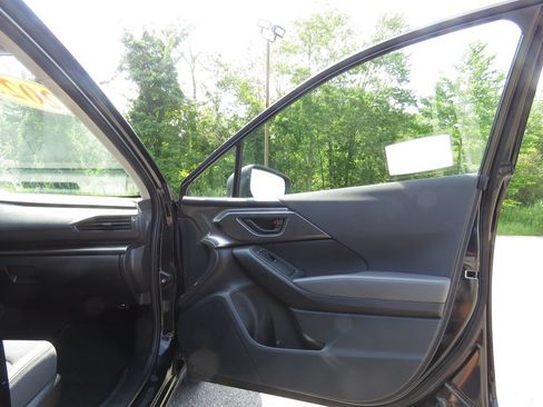 Used 2025 Subaru Impreza 2.0i AWD/4WD image 12