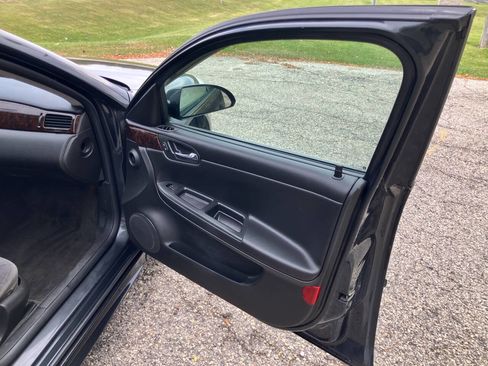Used 2012 Chevrolet Impala LT image 25