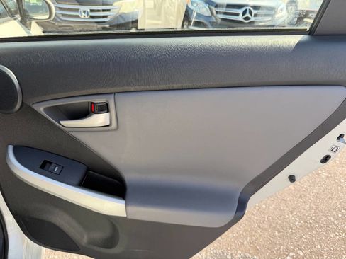 Used 2013 Toyota Prius Four w/ Deluxe Solar Roof Pkg image 33