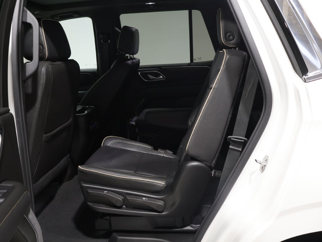 Used 2024 Chevrolet Tahoe Premier AWD/4WD image 18