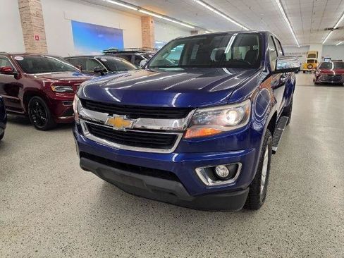Used 2015 Chevrolet Colorado LT w/ Luxury Package RWD image 2