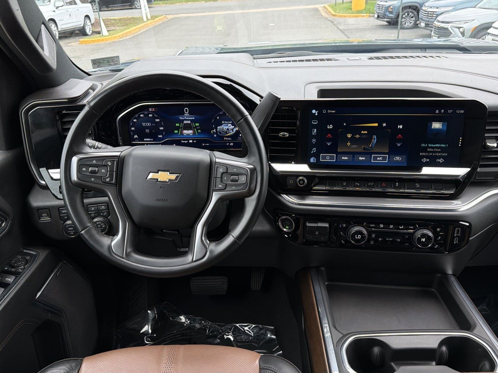 Used 2024 Chevrolet Silverado 2500 High Country w/ High Country Premium Package AWD/4WD image 16