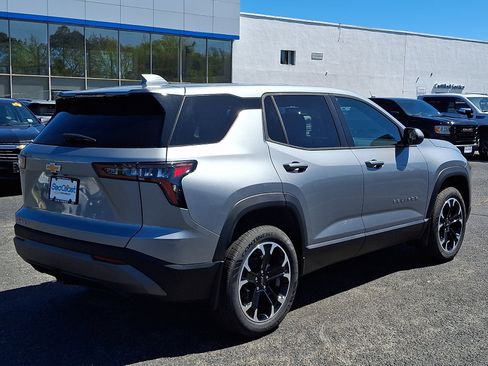 New 2026 Chevrolet Equinox LT FWD image 6