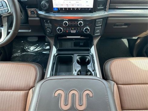 New 2025 Ford F350 King Ranch w/ Chrome Package image 15
