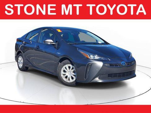 Certified 2022 Toyota Prius LE FWD image 1