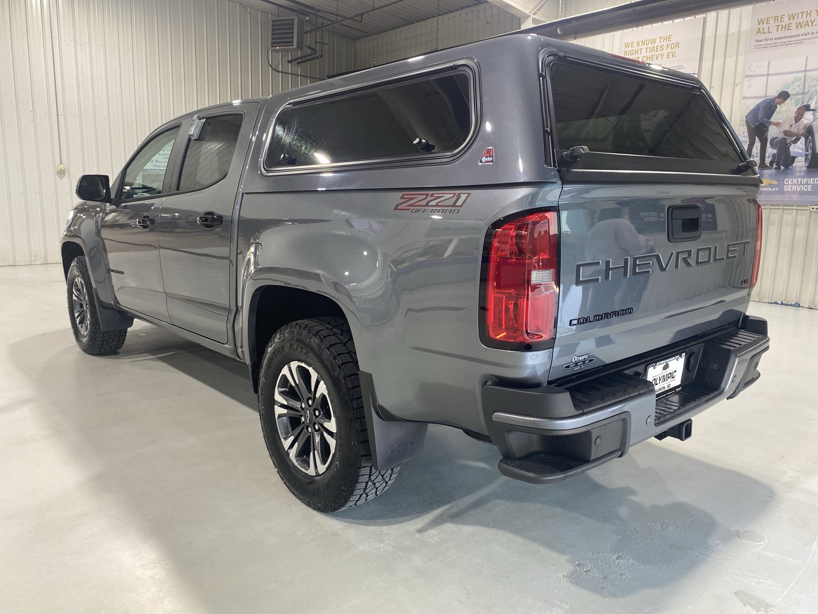 Used 2022 Chevrolet Colorado Z71 AWD/4WD image 6