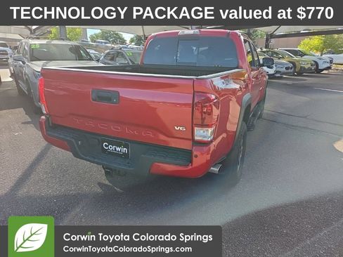 Used 2018 Toyota Tacoma TRD Off-Road w/ Technology Package AWD/4WD image 4