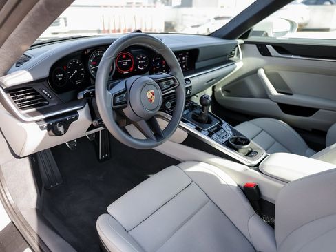 Certified 2023 Porsche 911 Carrera 4S image 4