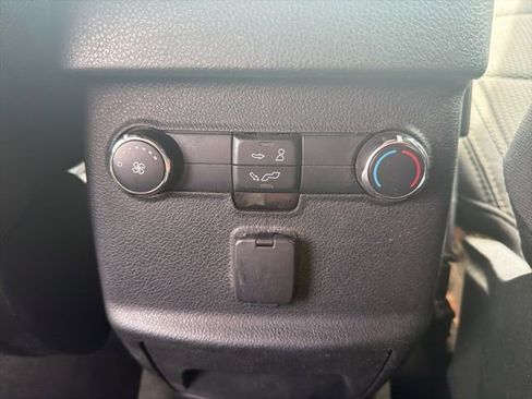 Certified 2018 Ford Explorer XLT image 21