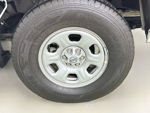 Used 2024 Nissan Frontier S w/ Technology Package image 29