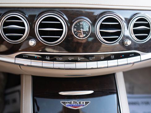 Used 2020 Mercedes-Benz S 560 4MATIC Sedan w/ Premium Package image 34