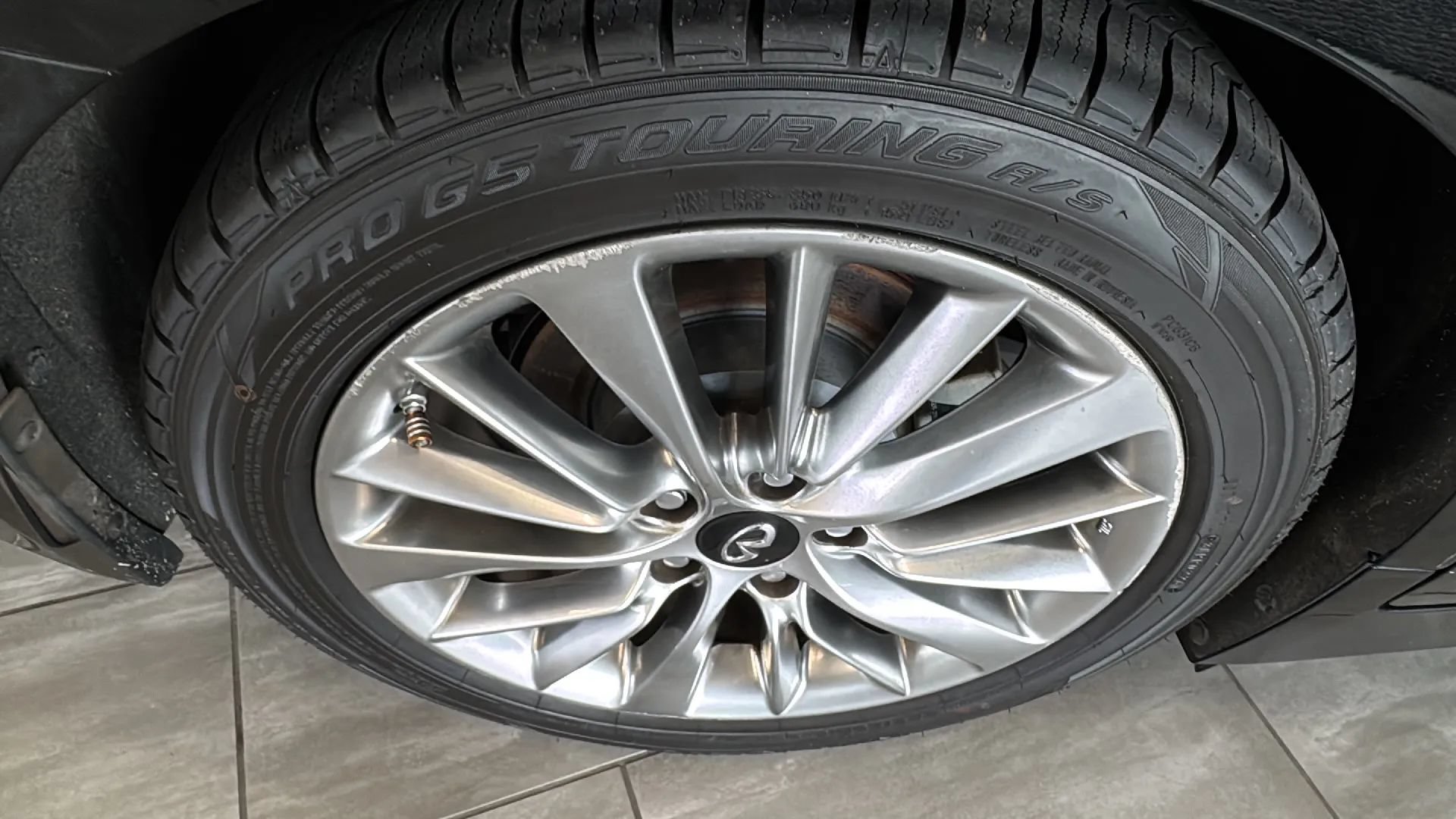Used 2019 INFINITI Q50 Luxe w/ Cargo Package (L96) RWD image 17