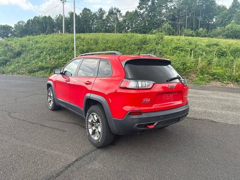 Used 2019 Jeep Cherokee Trailhawk AWD/4WD image 7