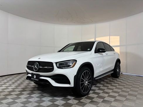 Used 2021 Mercedes-Benz GLC 300 4MATIC Coupe image 3