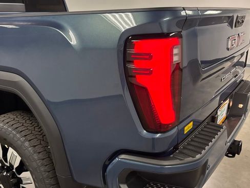 New 2025 GMC Sierra 2500 Denali w/ Denali Reserve Package image 15
