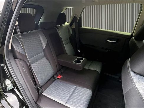 Used 2023 Nissan Rogue SV FWD image 28