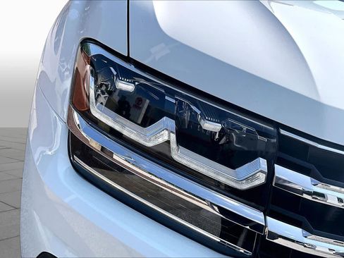Used 2019 Volkswagen Atlas SEL AWD/4WD image 28