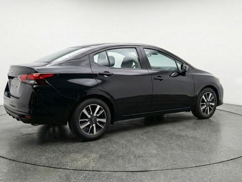 Used 2025 Nissan Versa SV image 9