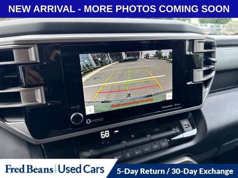 Used 2022 Toyota Tundra SR5 w/ SR5 Convenience Package AWD/4WD image 16