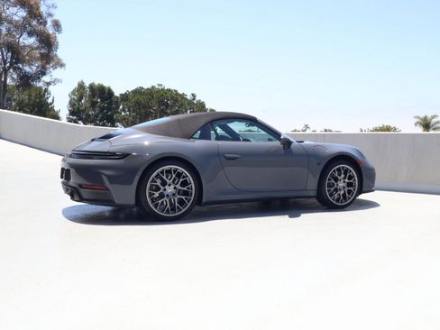 Certified 2025 Porsche 911 Carrera RWD image 8