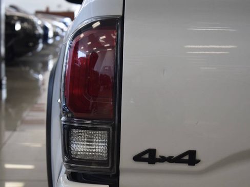 Used 2017 Toyota Tacoma TRD Pro AWD/4WD image 53