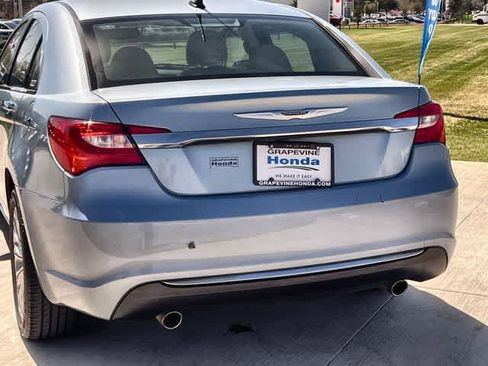 Used 2012 Chrysler 200 Limited image 6