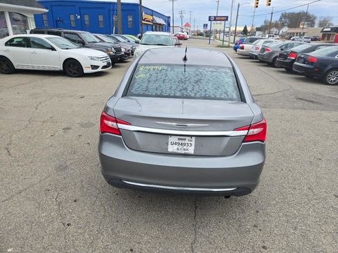 Used 2013 Chrysler 200 Touring image 29