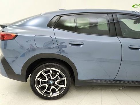 Used 2025 BMW X2 xDrive28i AWD/4WD image 12